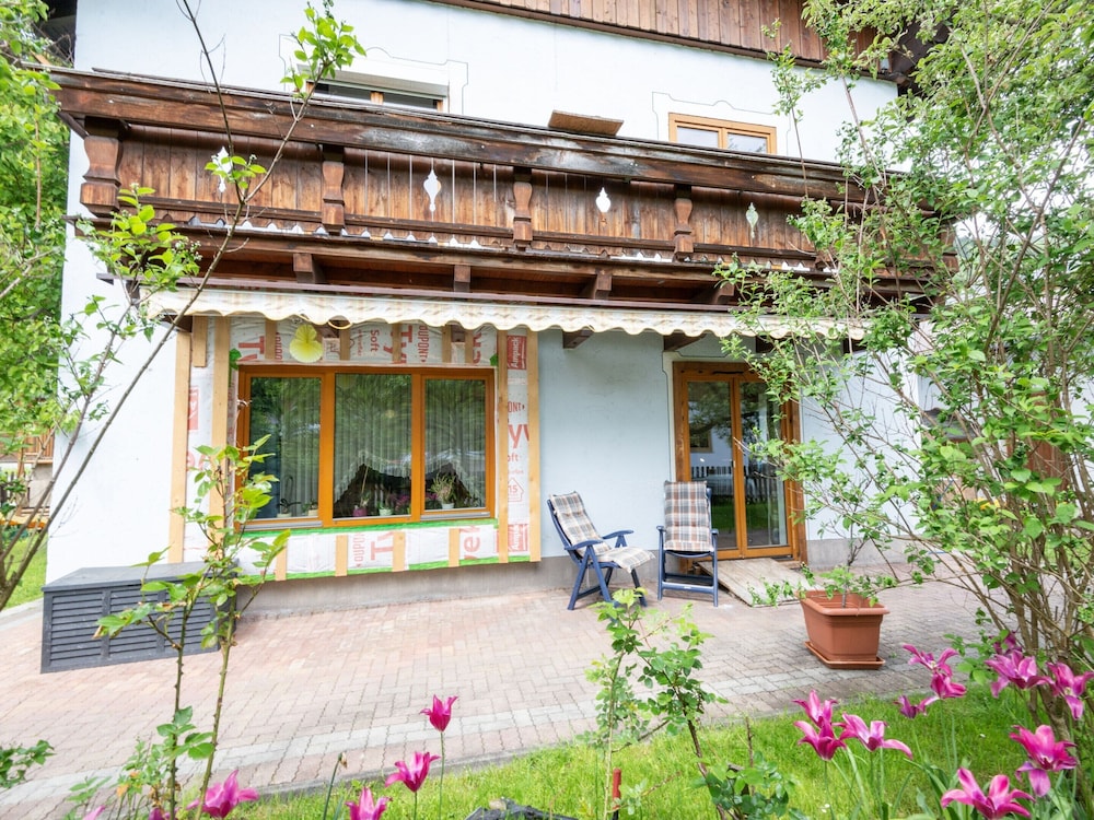 Apartment in Piesendorf Near Ski Slopes