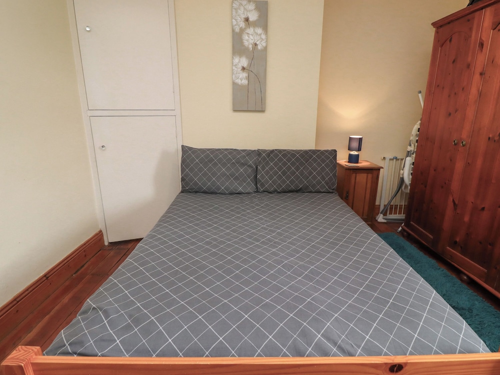 No2 Budle Bay Cottage