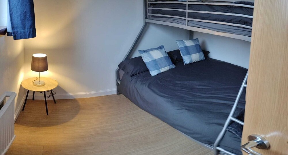 Immaculate 2-bed Apartment in Innerleithen view 2