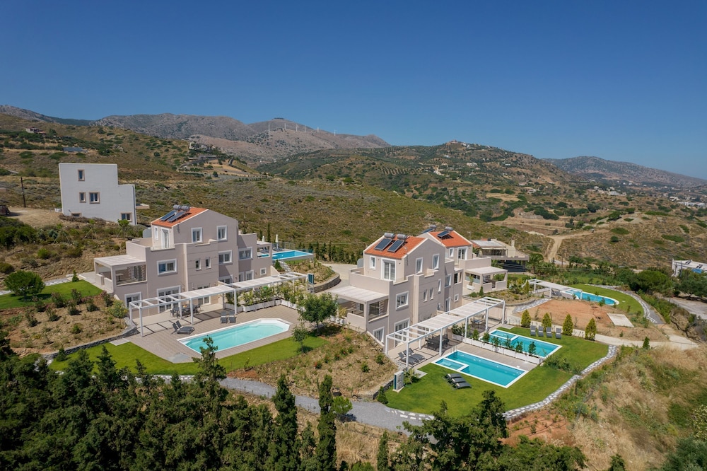 Blue Hills Villas by Estia Orange 1