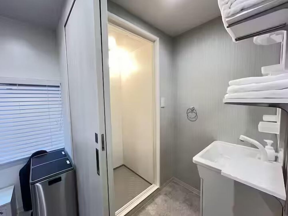 Kuromon Central Self Inn202