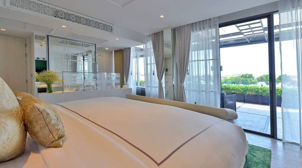 Riva Arun Bangkok 25