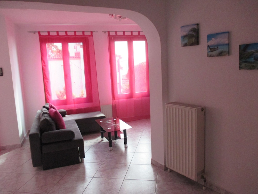 Photo 52
