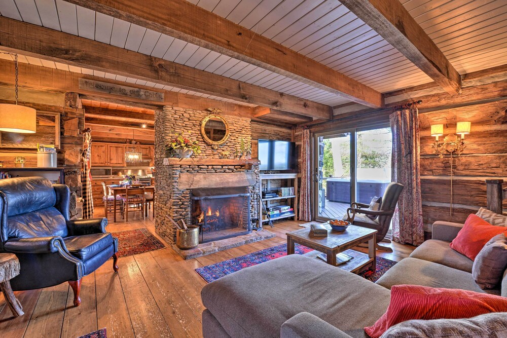 Cabin Near Boone w/ Hot Tub  Mountain Views - Property Image 31