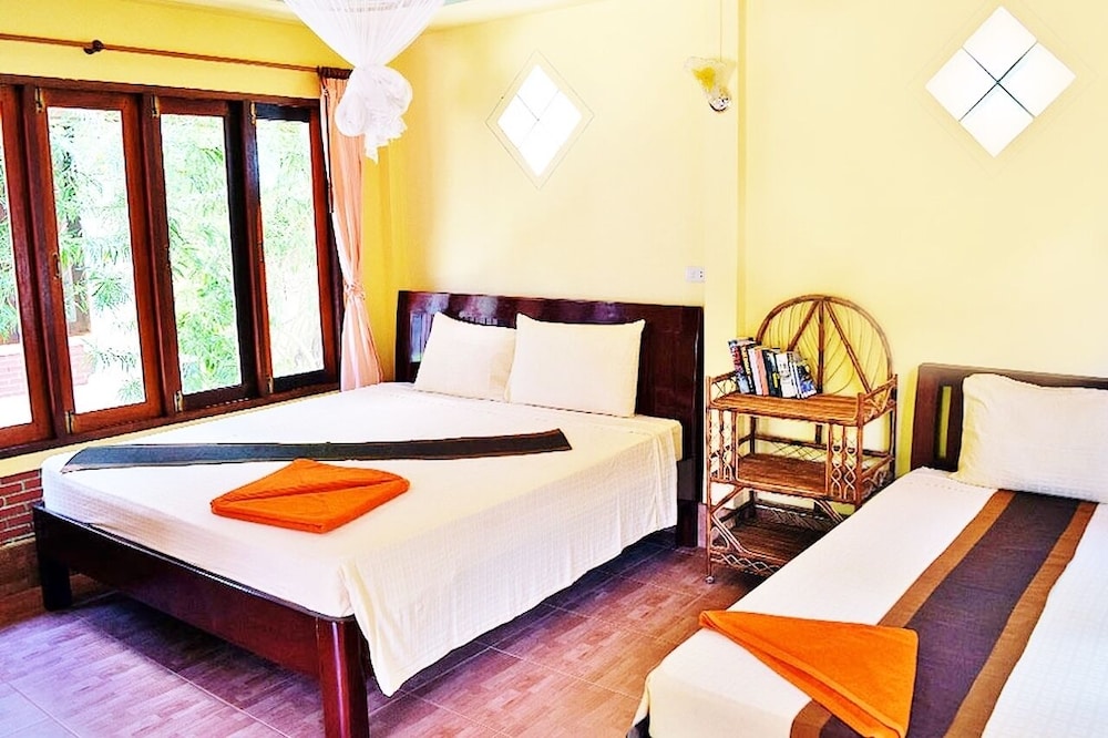 Seaboard Bungalows