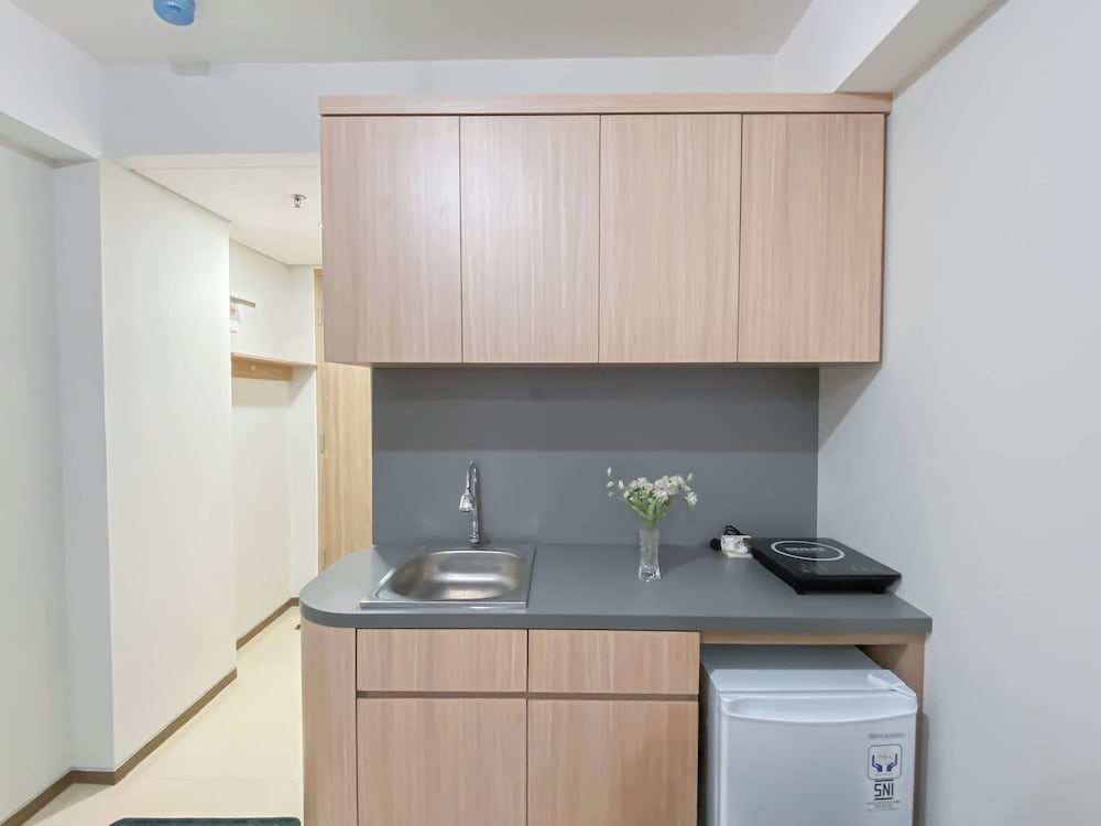 Affordable And Homey Studio Room At Meikarta Apartment