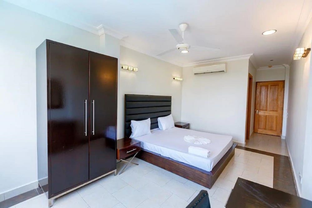 Colosseum Square Luxury Apartments