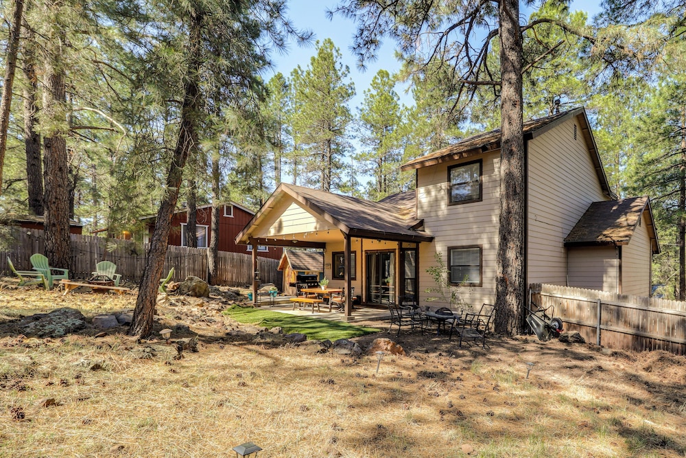 Grill & Games: Family-friendly Flagstaff Getaway!