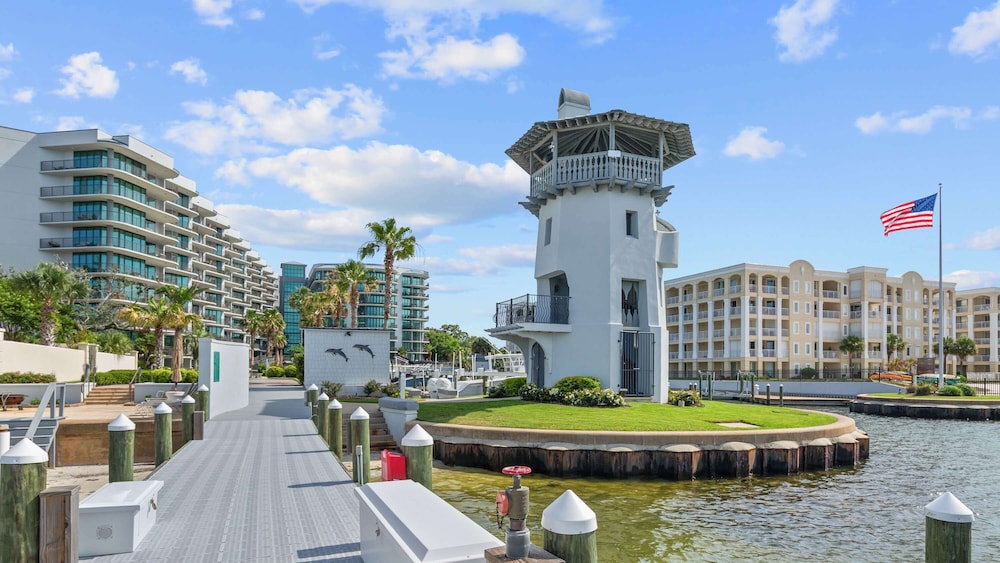 Lighthouse on the Bay