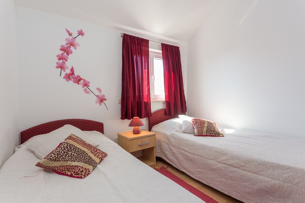 Burum Apartments