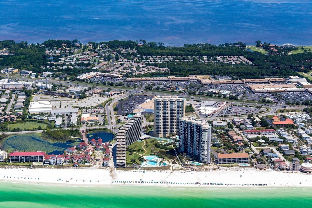 Edgewater #303