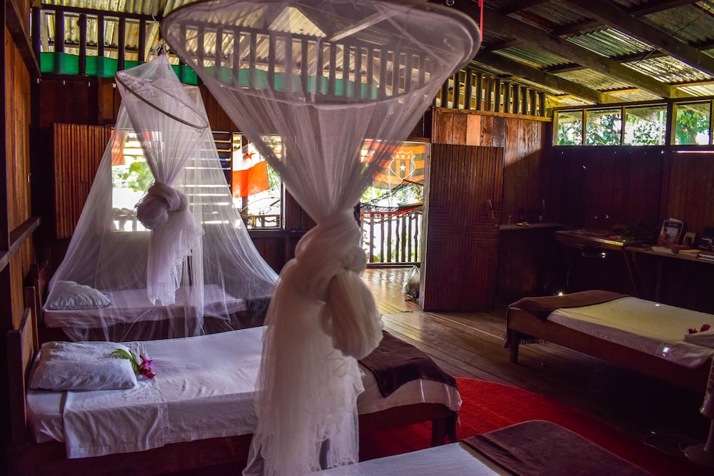 Tapir Lodge