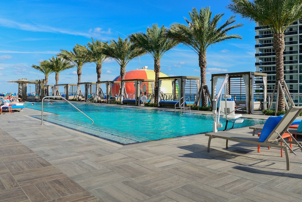 Oceanfront Luxury Condo, Hollywood - Image 4