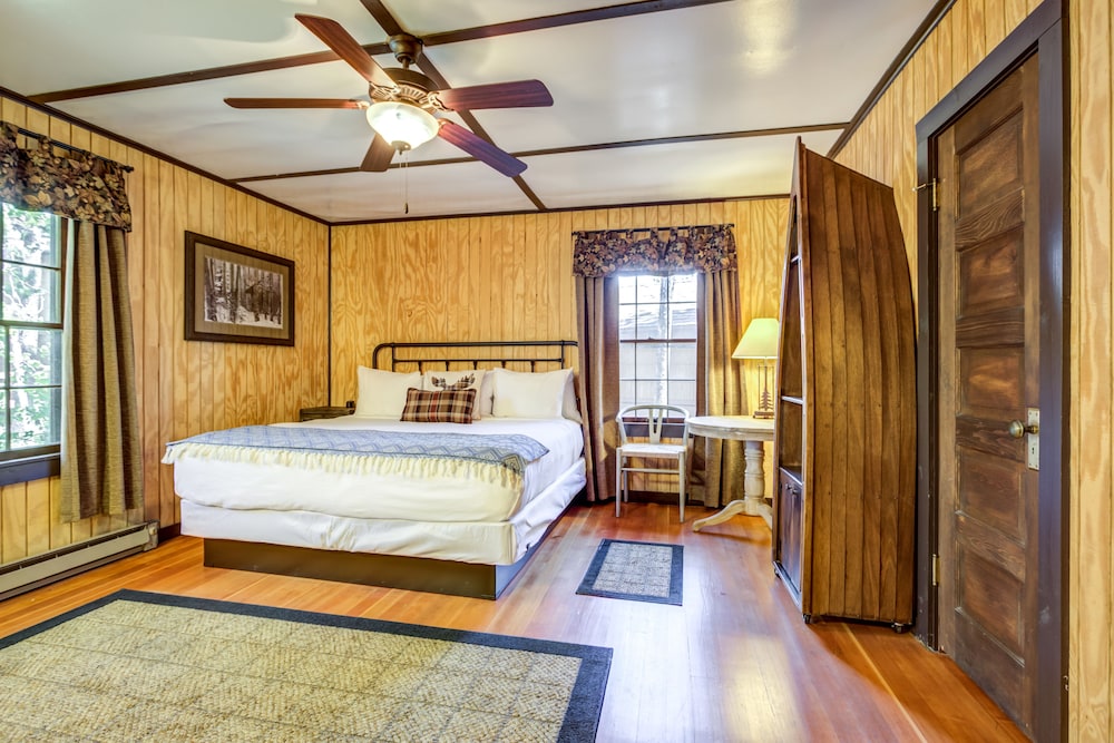 Grand Lake Lodge