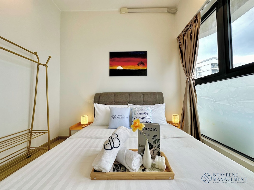 Country Garden Danga Bay Sea View Homestay by Stayrene