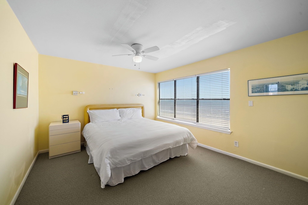 Pirates Beach Retreat by Ryson Vacation Rentals