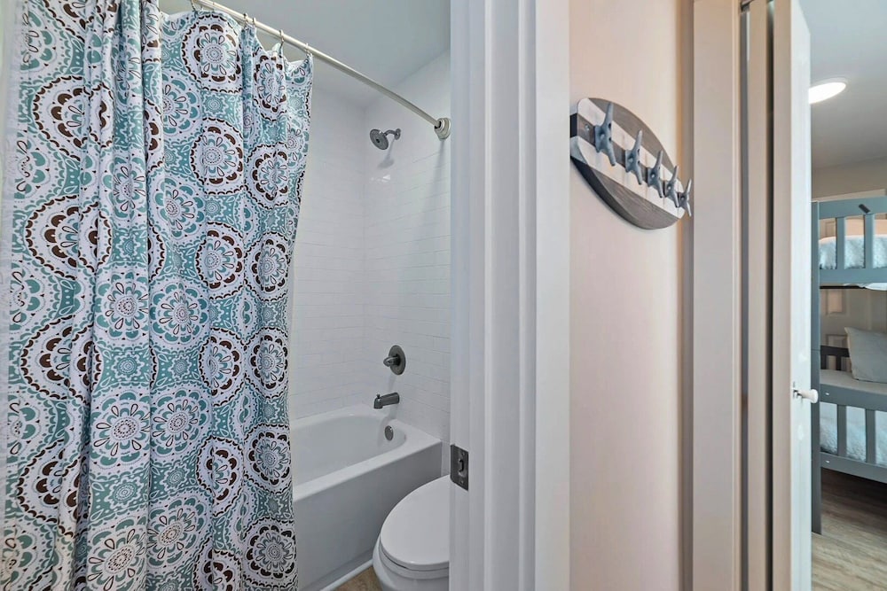 Pipedreams 333 8 Bedroom Home