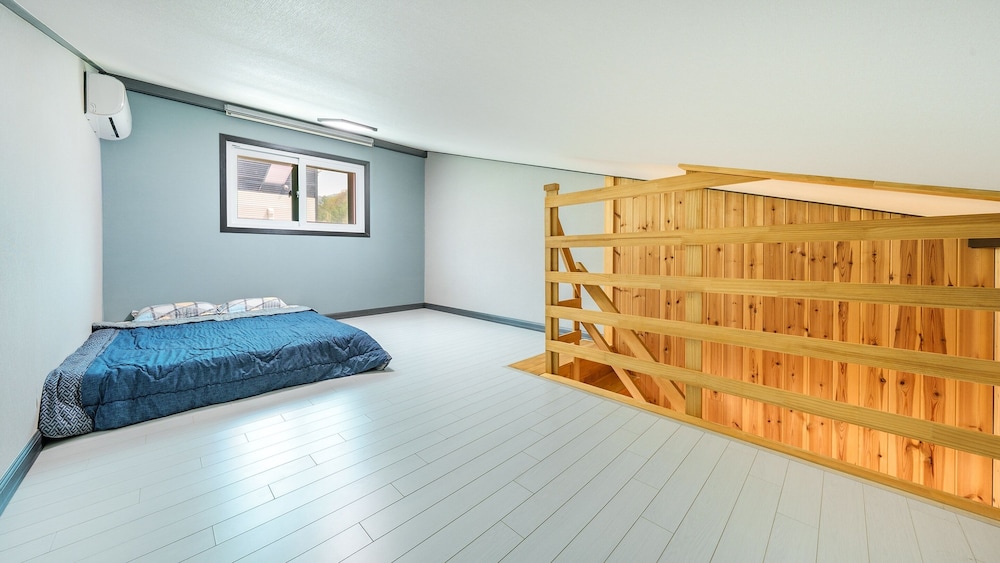 Hongcheon Pension 150