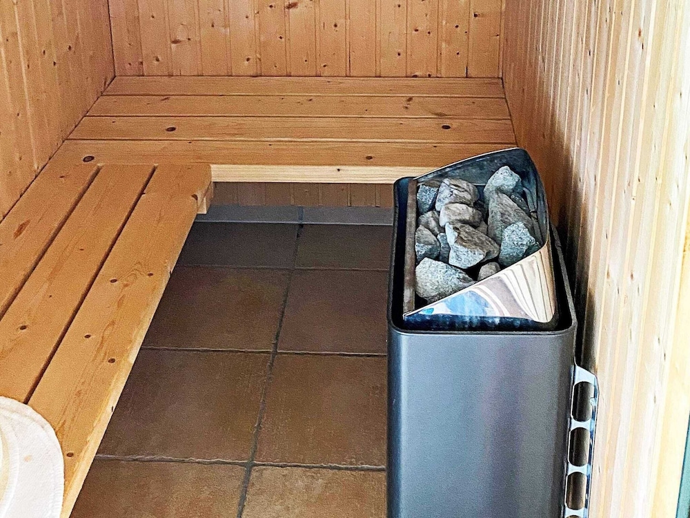 7 Person Holiday Home in Rodby-by Traum view 2
