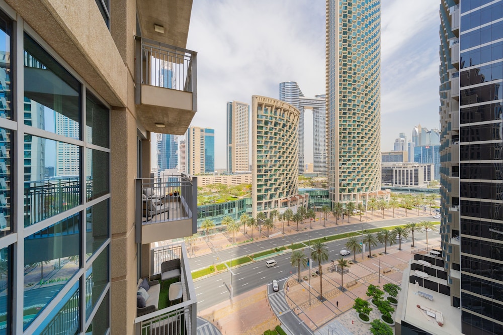 EDEN'S Homes & Villas - Standpoint Residences