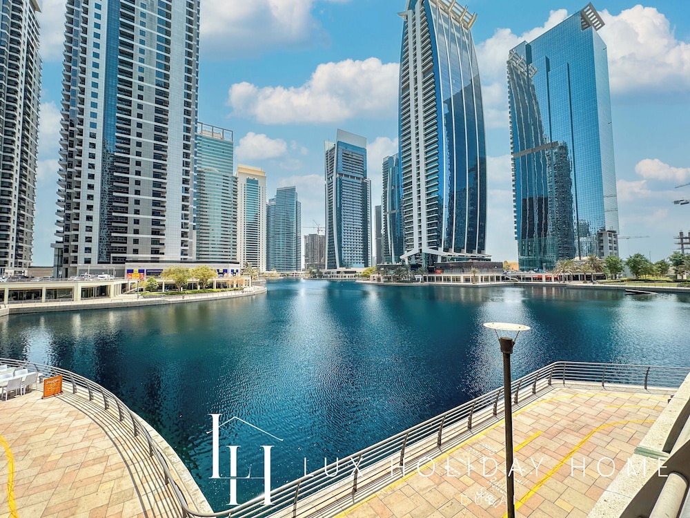 LUX The Ultimate Lake View Residence