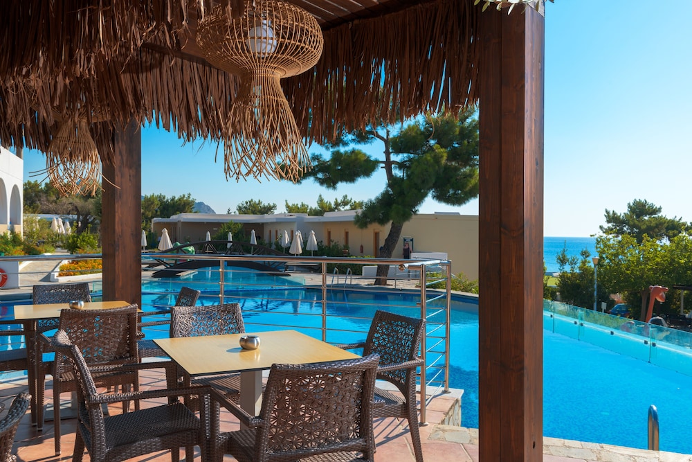 Porto Angeli Beach Resort – All Inclusive