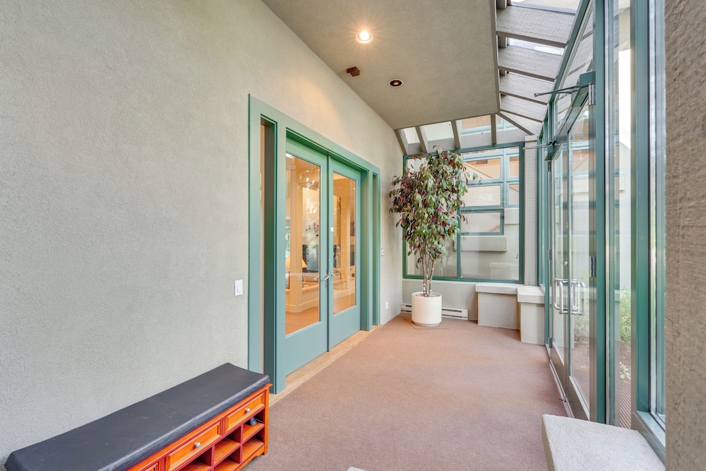 Expansive Sun Valley Home Close to Slopes!
