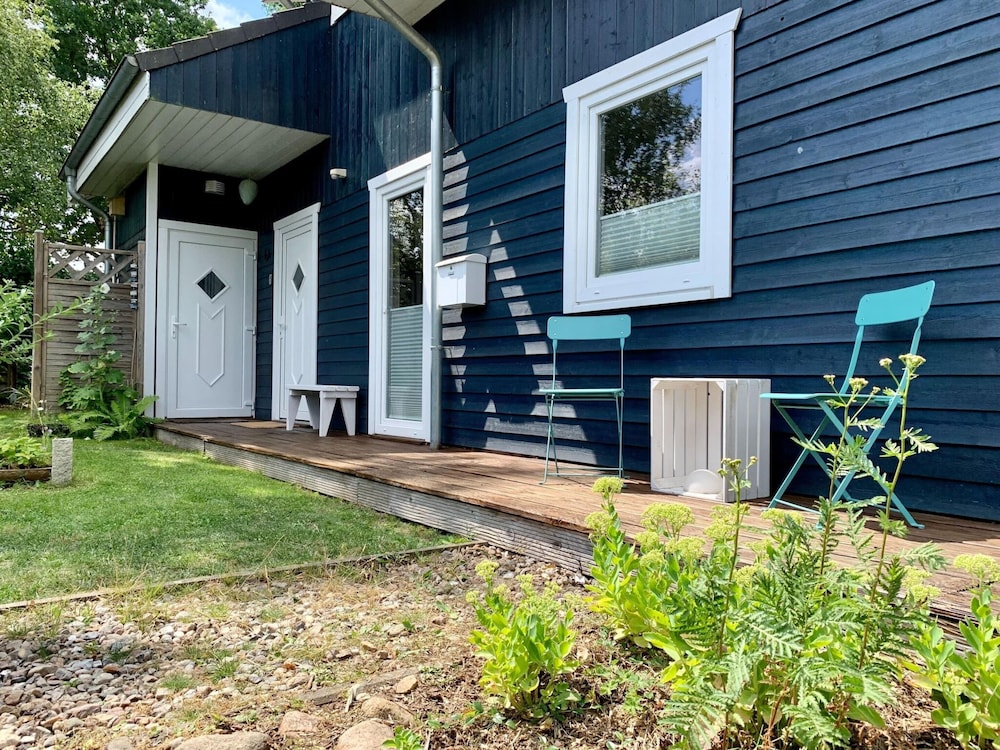 Lovely Holiday Home in Dummer Near Lake