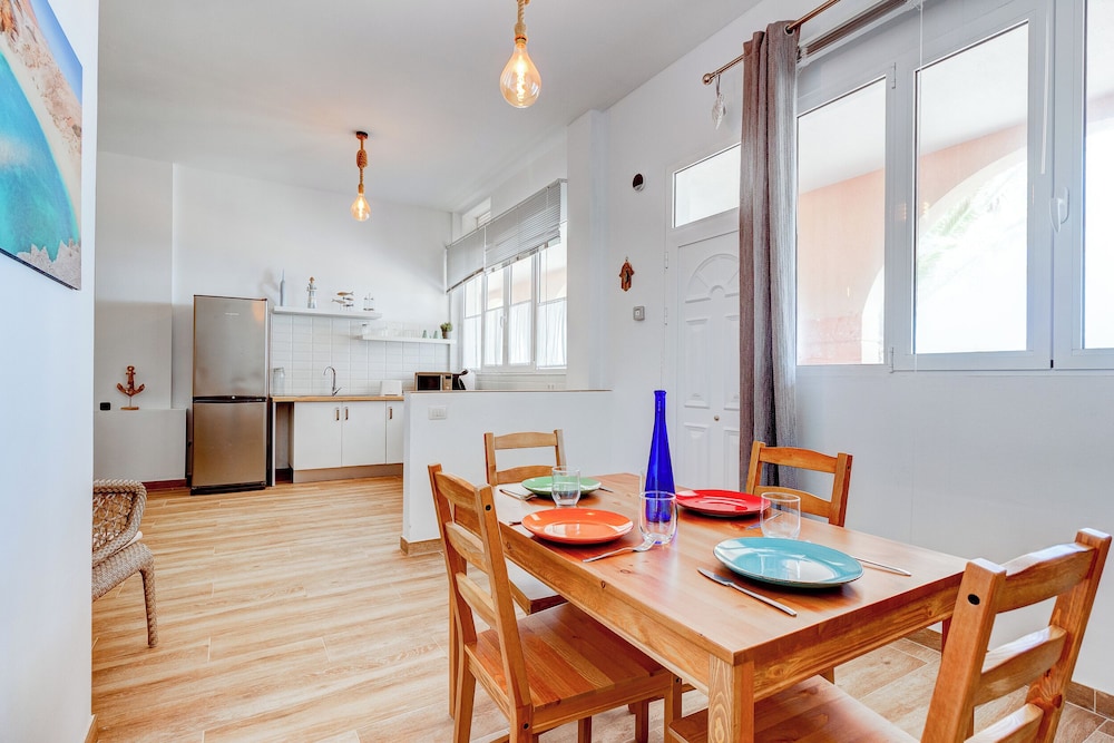 Beautiful Apartment Caleta Interian Beach