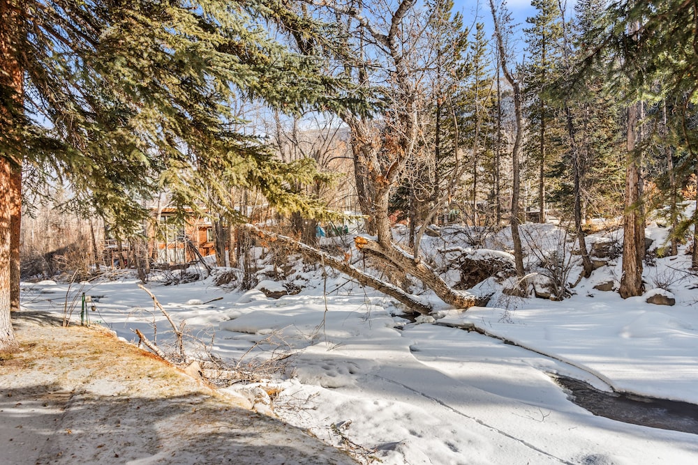 Chateau Eau Claire & Roaring Fork by Frias Properties