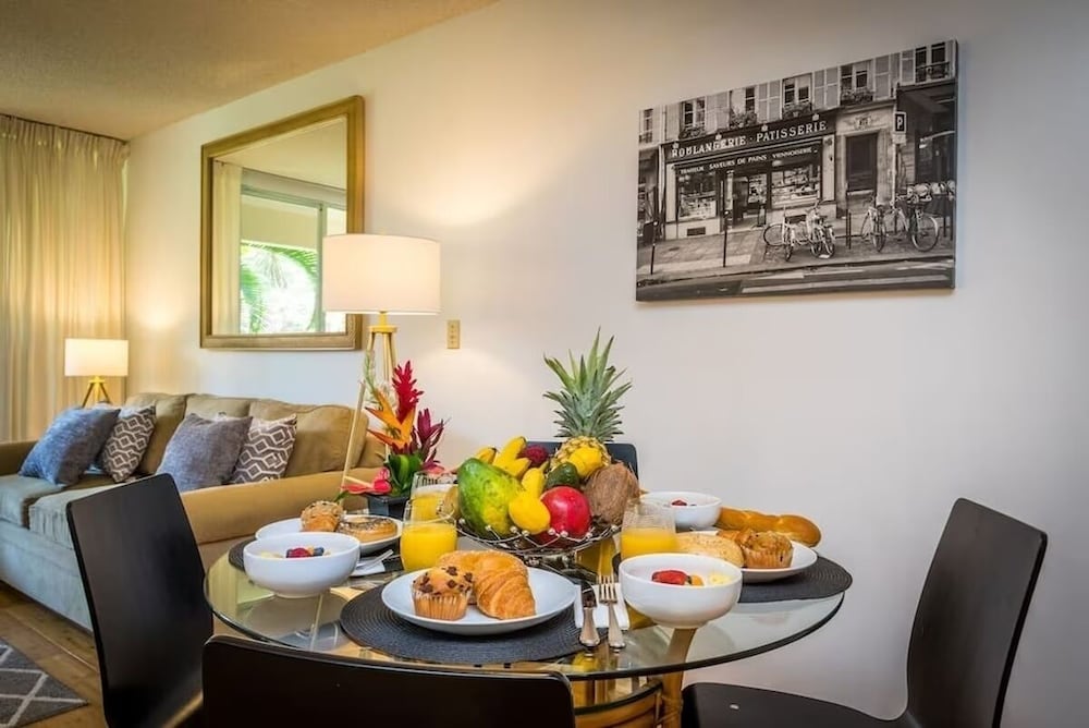 Signature Residences at Maui Banyan
