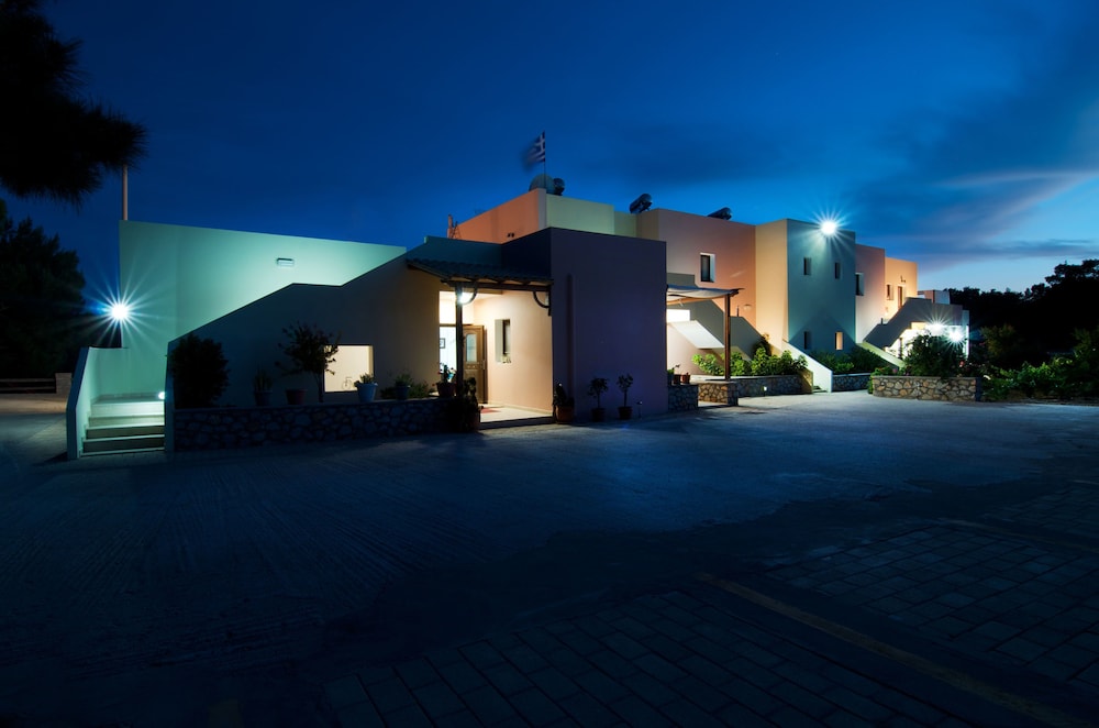 Miraluna Hotel