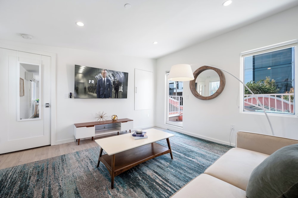 The Gower Street Bungalows by AvantStay