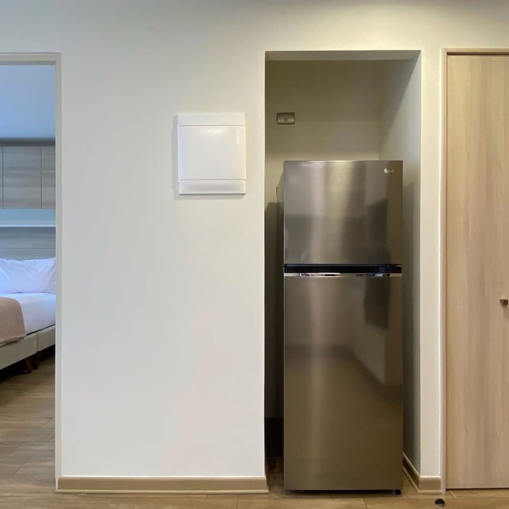 Perfect 1BR With Balcony in Luxurious Building
