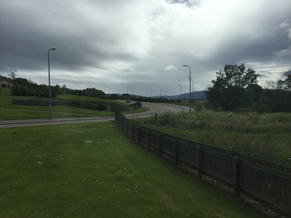 Inverness Apartments - Morning Field