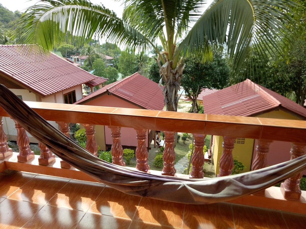 J.B.Hut Bungalows