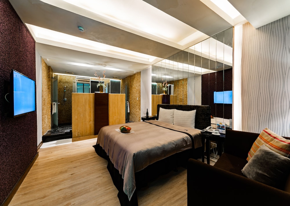 LiTi Motel