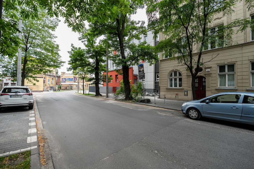 Studio Gasiorowskich8 by Renters view 5