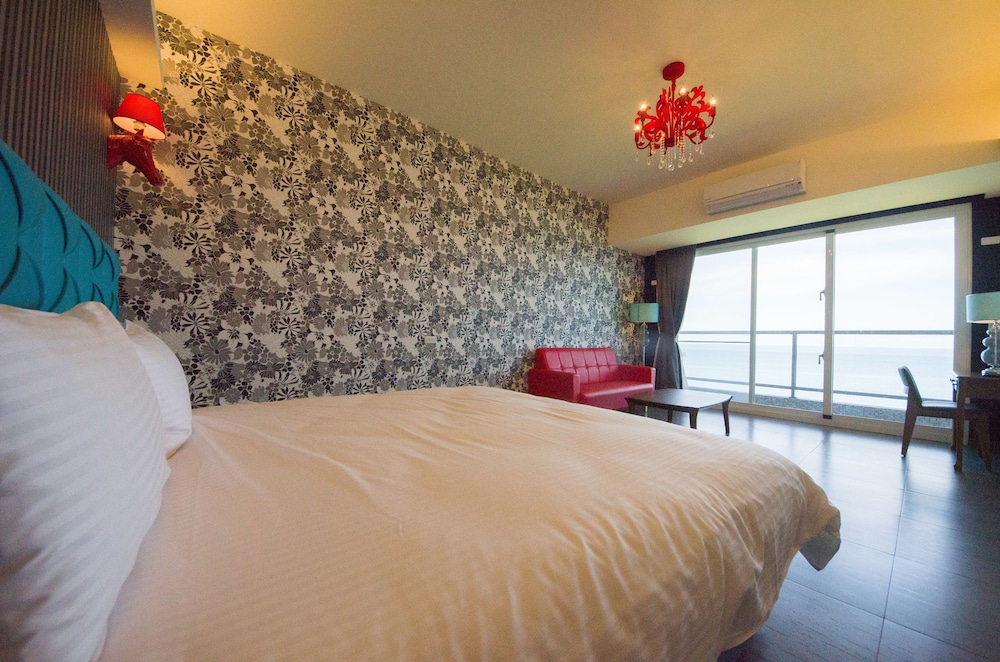 White Spray B&B