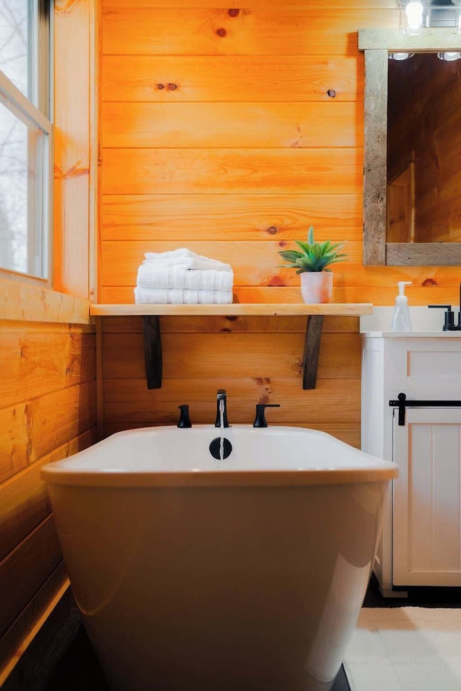 Memories at Hillside A Modern Cabin Hocking Hills