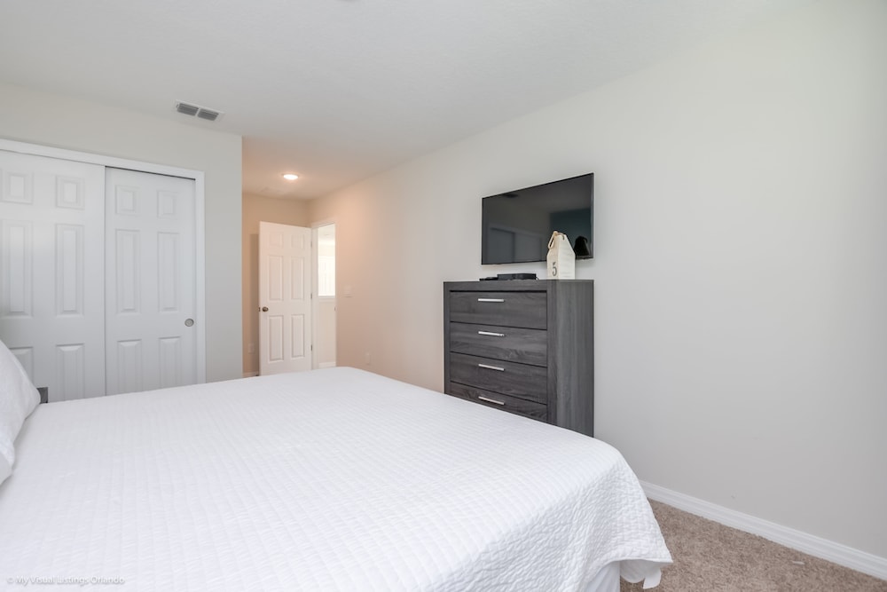 Resort Community Town Home with Pool - Image 3