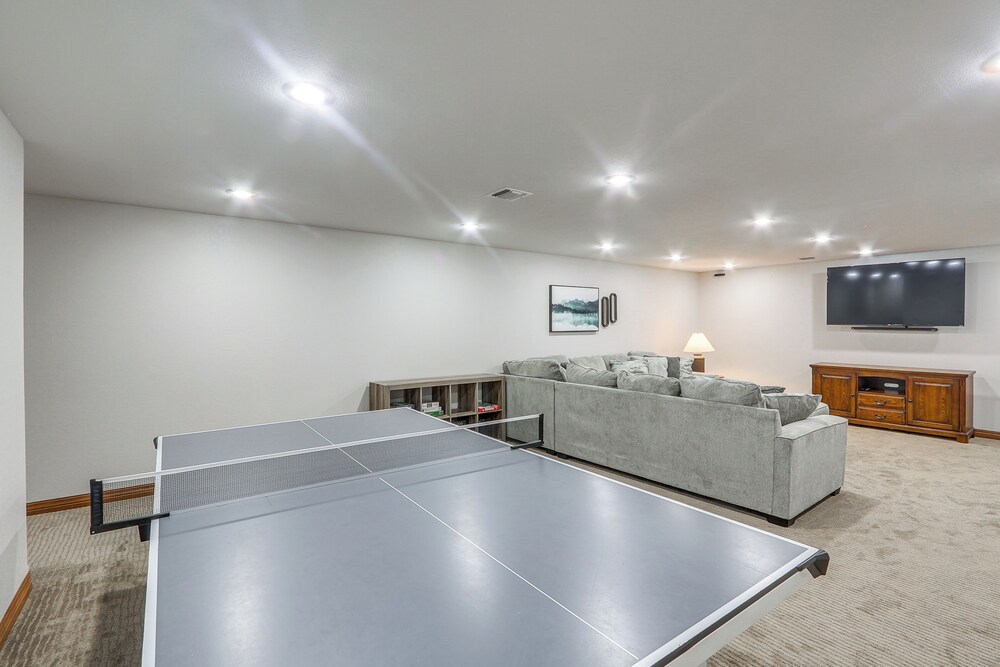 2 Mi to Main Street: Family Home in Winfield!