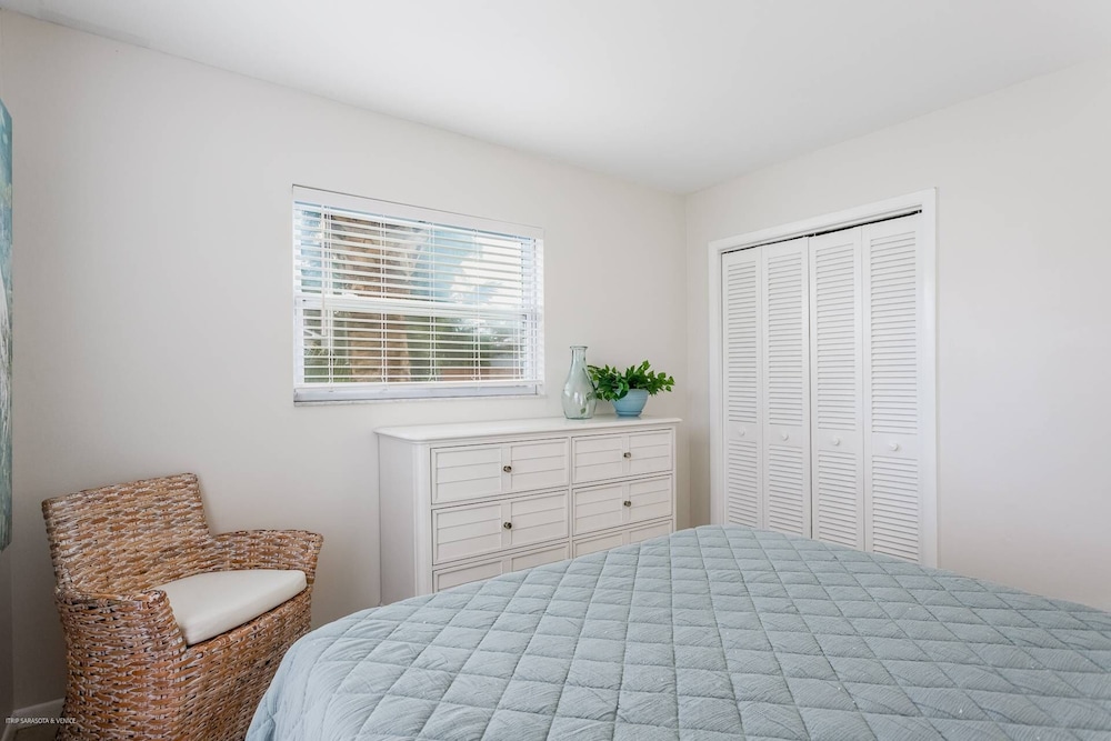 Nokomis Home Close to Beach