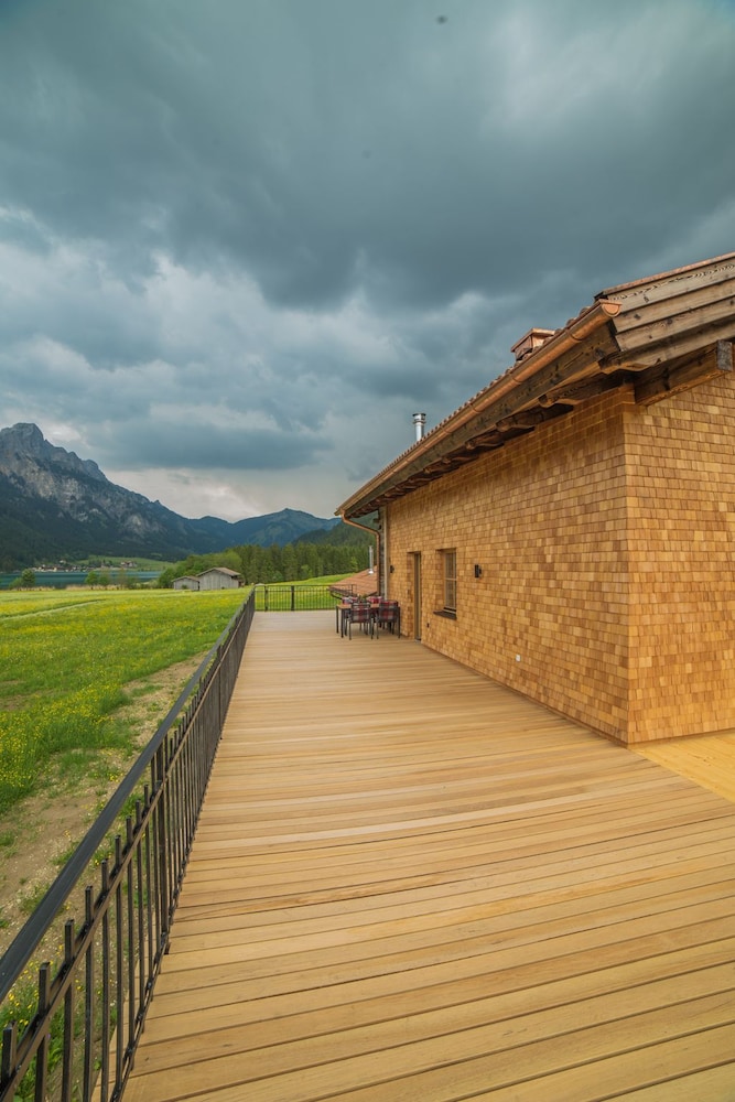 Braitos Seaside Lodges