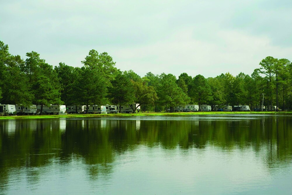 Twin Lakes RV & Camping Resort