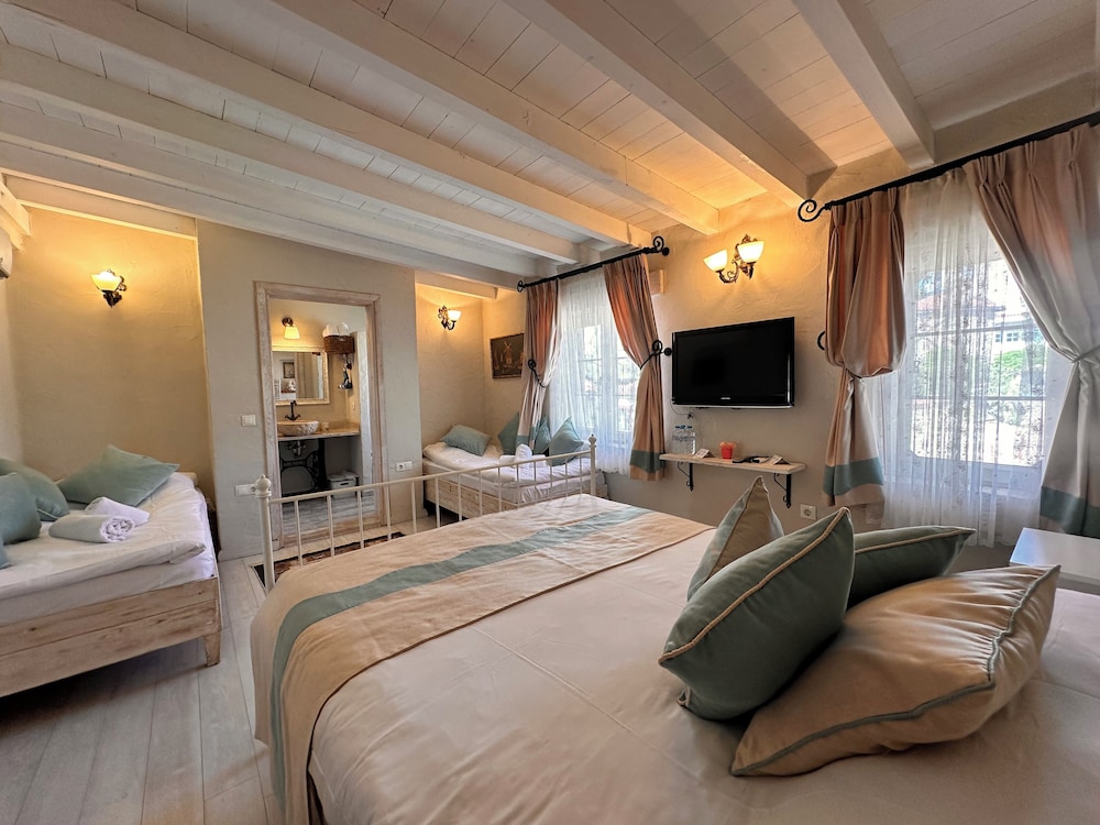 Cassiopeia Hotel Alacati - Image 39
