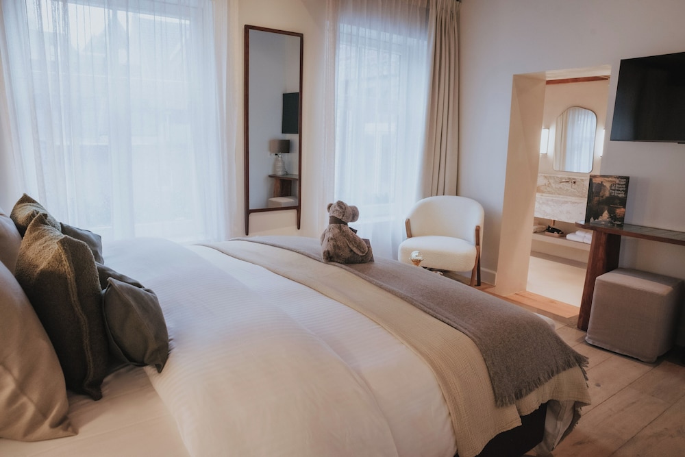 The Burgundy - Boutique B&B