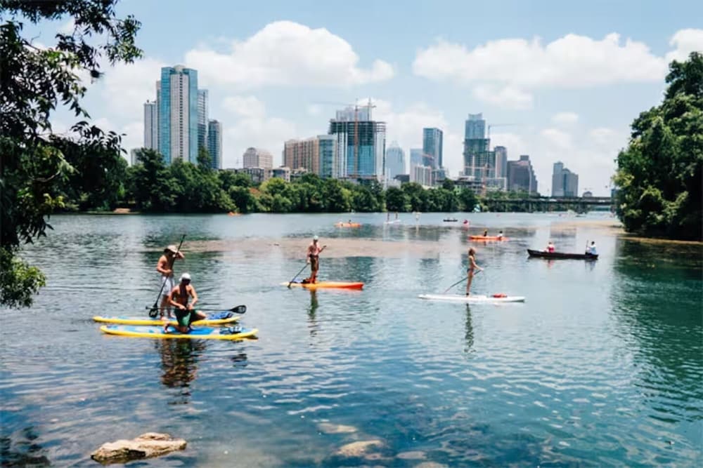 Austin Charm Home by The Key Rentals