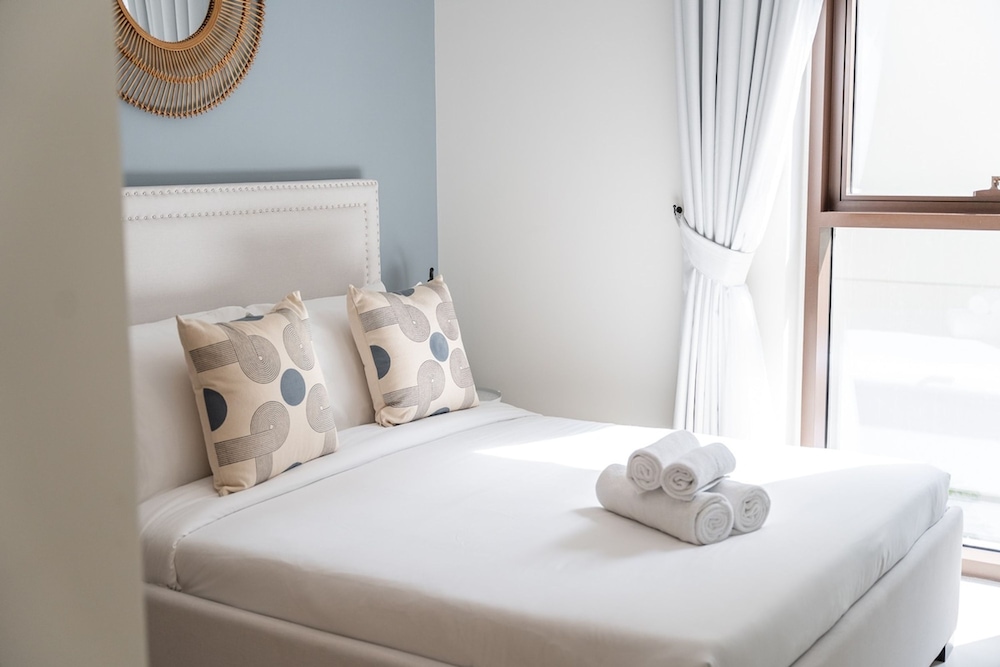 Elegant 4-bedroom Apartment Perfect for Families in Dubai Creek Harbour