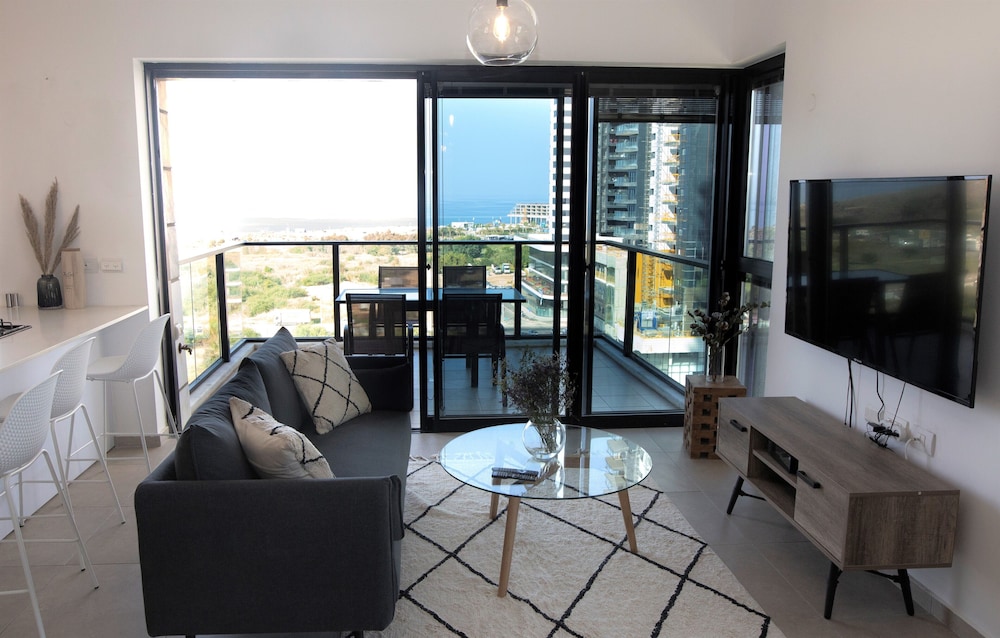 Cool & Urban Apt Luxury Tower Sea View
